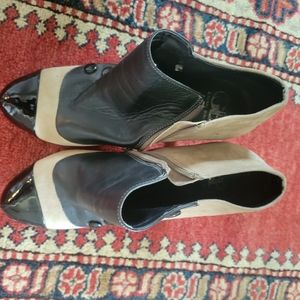 Beautiful black and tan Booties